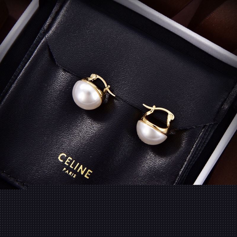 Ce**e earrings